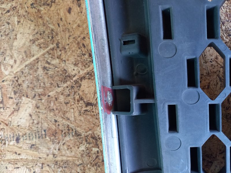 Решетка радиатора SORENTO XM 09-14 2010 Внедорожник 2.4 G4KE