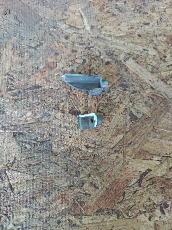 Решетка радиатора SORENTO XM 09-14 2010 Внедорожник 2.4 G4KE