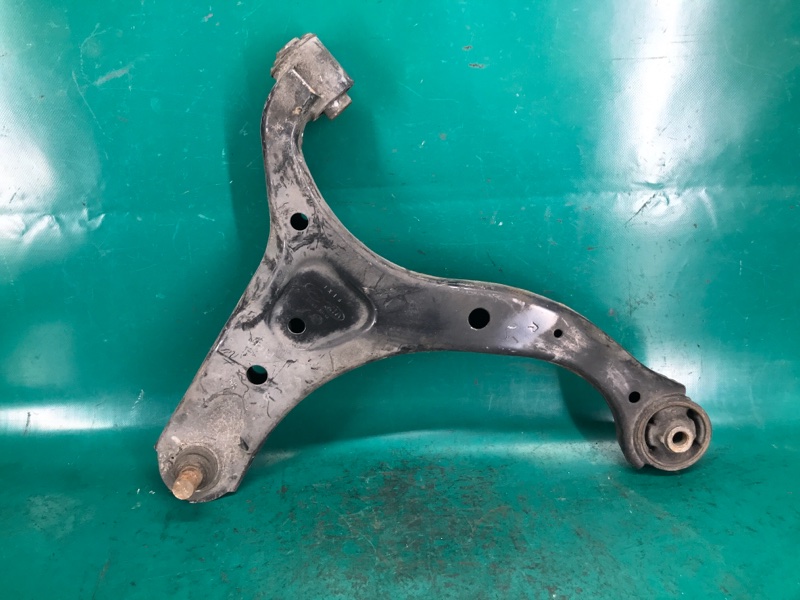 Рычаг передней подвески нижний правый SORENTO XM 09-14 2010 Внедорожник 2.4 G4KE