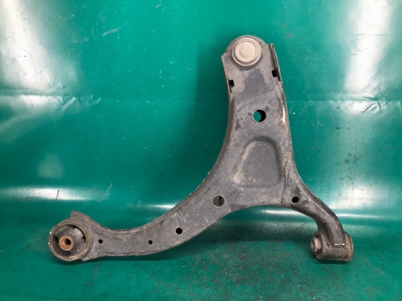 Рычаг передней подвески нижний левый SORENTO XM 09-14 2010 Внедорожник 2.4 G4KE