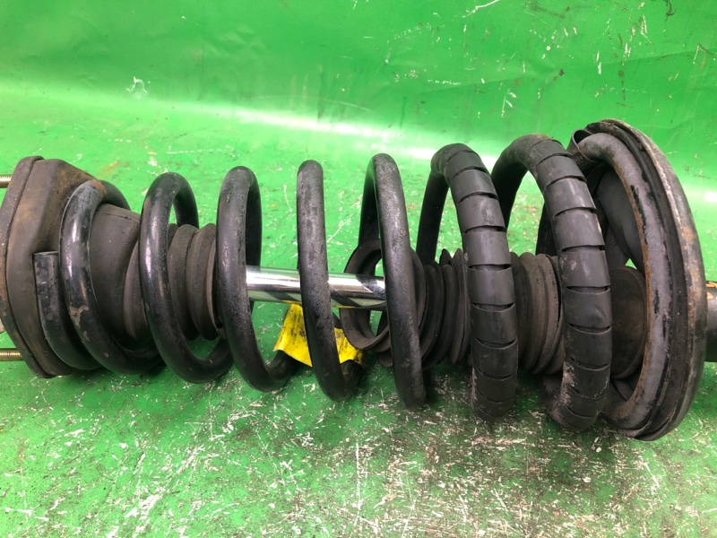 Амортизатор задний правый ES300 ES330 01-06 2002 MCV30 3.0 1MZFE