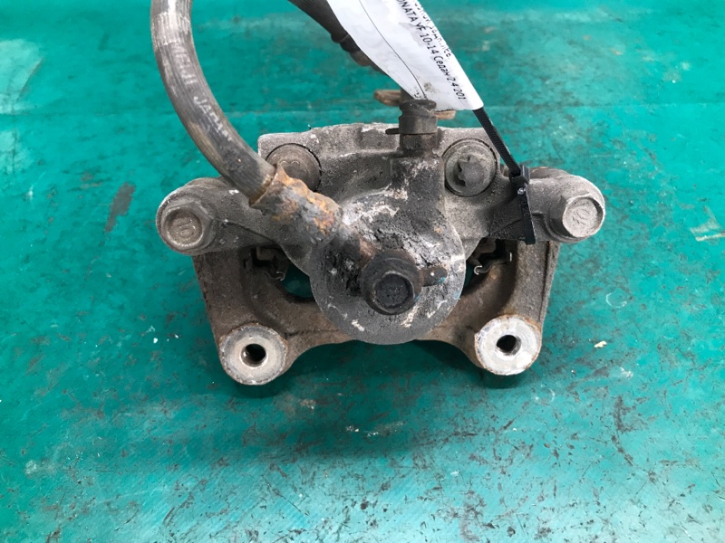 Суппорт тормозной задний левый SONATA YF 10-14 2011 Седан 2.4 Суппорт тормозной задний левый SONATA YF 10-14 2011 Седан 2.4