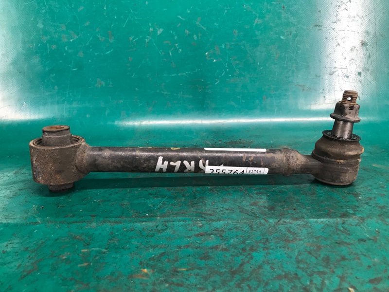 Рычаг задней подвески поперечный нижний левый KIA SORENTO XM 09-14 2010 Внедорожник 2.4 G4KE 55250-2P000 Б/У