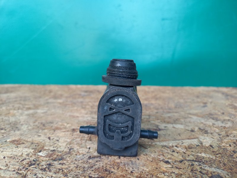 Насос омывателя стекла KIA SORENTO XM 09-14 Внедорожник 2.4 G4KE