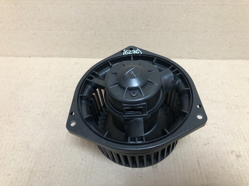 Моторчик печки задний PATHFINDER R52 12-21 2020 R52 3.5 Моторчик печки задний PATHFINDER R52 12-21 2020 R52 3.5