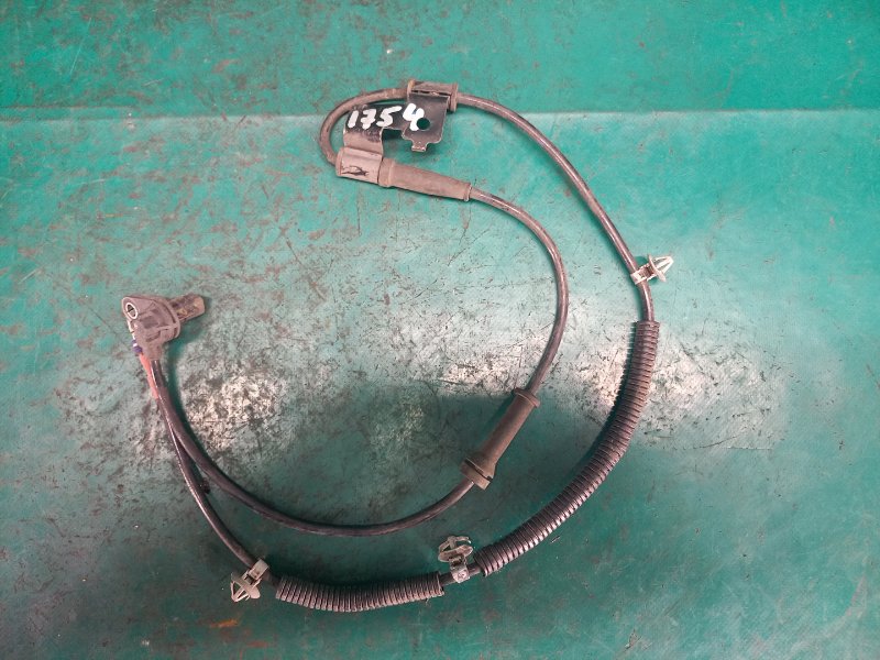 Запчасть датчик abs передний правый KIA SORENTO XM 09-14 2010 Внедорожник 2.4 G4KE 95671-2P000 Б/У Датчик ABS передний правый KIA SORENTO XM 09-14 2010 Внедорожник 2.4 G4KE 95671-2P000 Б/У