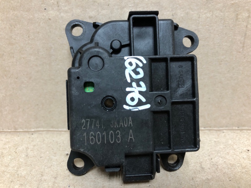 Моторчик заслонки печки NISSAN PATHFINDER R52 12-21 R52 3.5