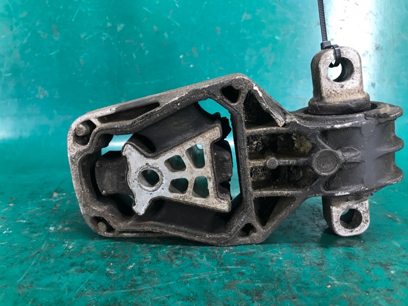 Подушка двигателя нижняя задняя левая INFINITI QX30 16-20 Внедорожник 2.0 20PET