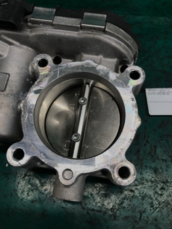 Дроссельная заслонка QX30 16-20 2018 Внедорожник 2.0 20PET