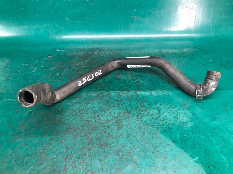 Патрубок радиатора печки QX30 16-20 2018 Внедорожник 2.0 20PET