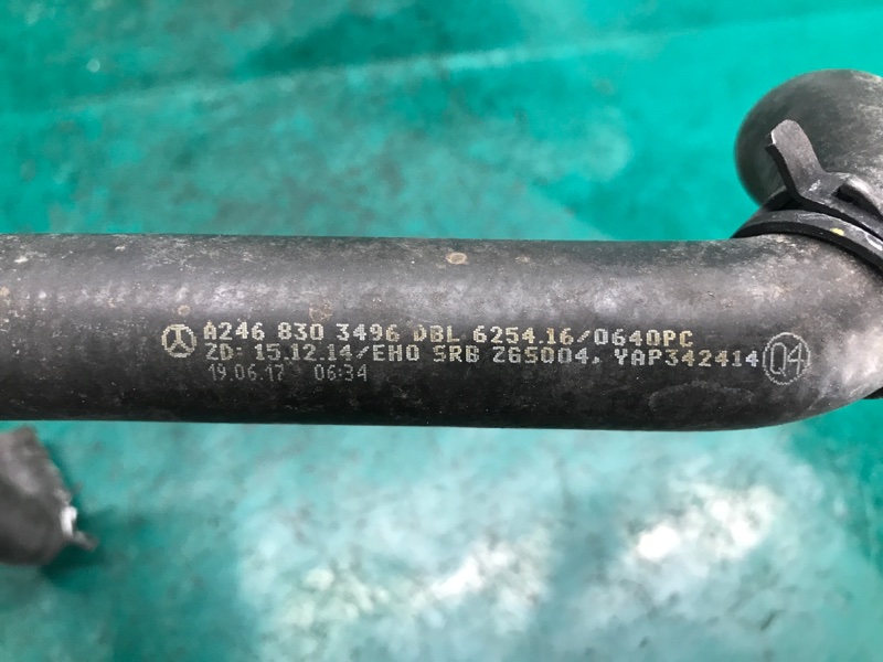 Патрубок радиатора печки QX30 16-20 2018 Внедорожник 2.0 20PET