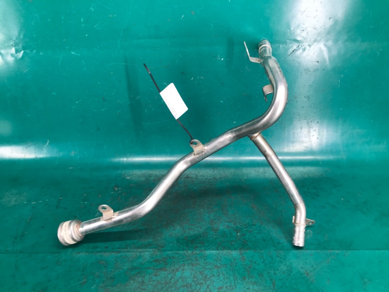 Патрубок системы охлаждения QX30 16-20 2018 Внедорожник 2.0 20PET