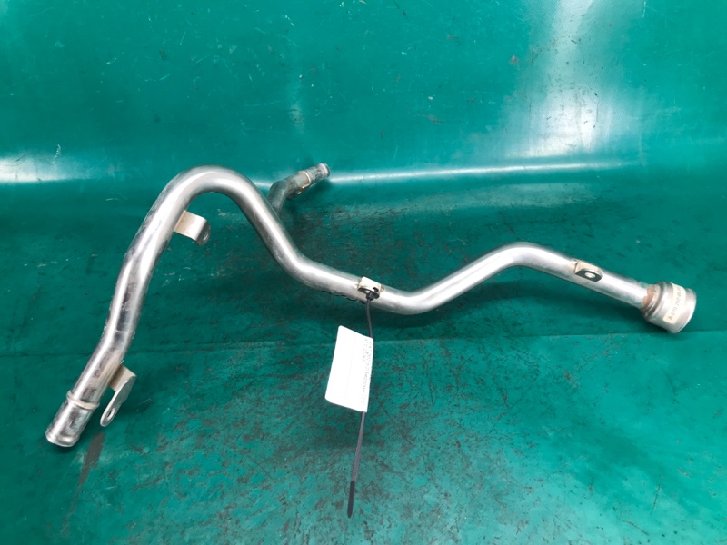 Патрубок системы охлаждения QX30 16-20 2018 Внедорожник 2.0 20PET