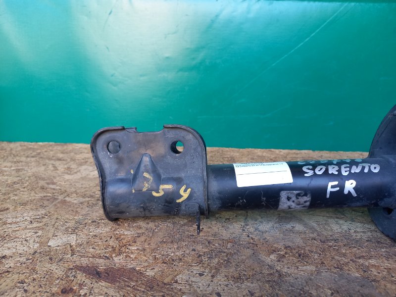 Амортизатор передний правый SORENTO XM 09-14 2010 Внедорожник 2.4 G4KE