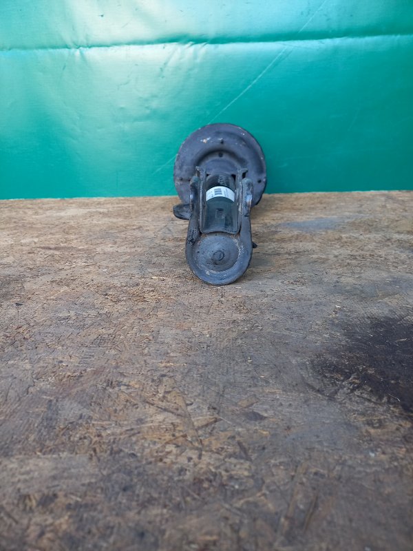 Амортизатор передний правый SORENTO XM 09-14 2010 Внедорожник 2.4 G4KE