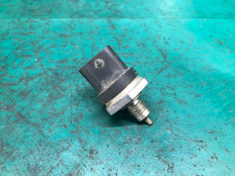 Датчик давления топлива INFINITI QX30 16-20 2018 Внедорожник 2.0 20PET 16412-HG00C Б/У