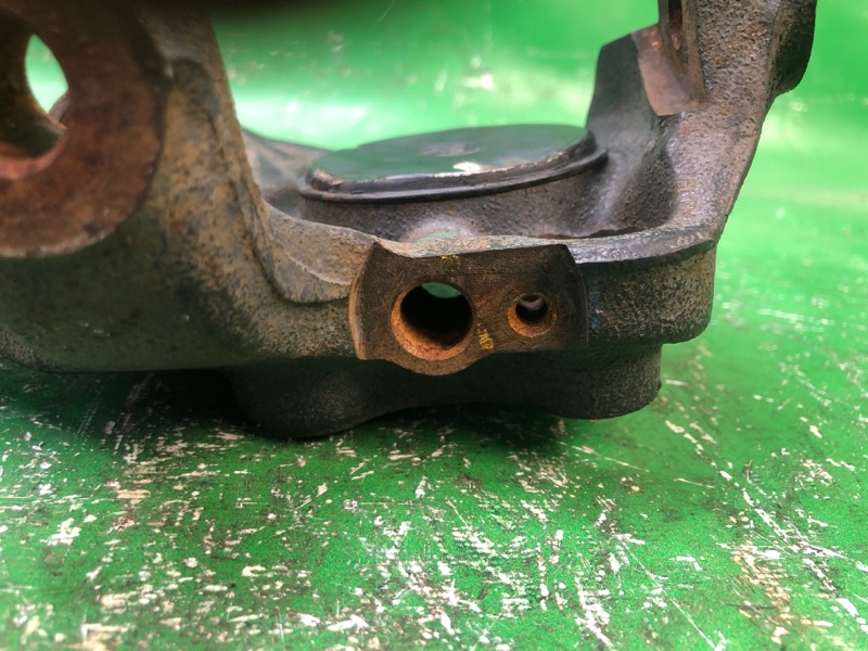 Цапфа задняя левая SONATA NF 04-10 2008 G4KC 2.4