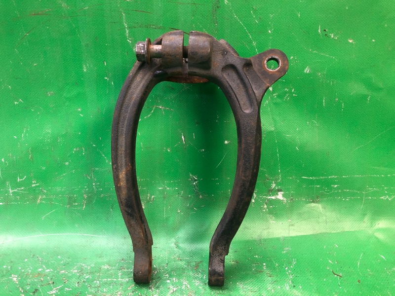 Вилка переднего амортизатора передняя правая SONATA NF 04-10 2008 G4KC 2.4