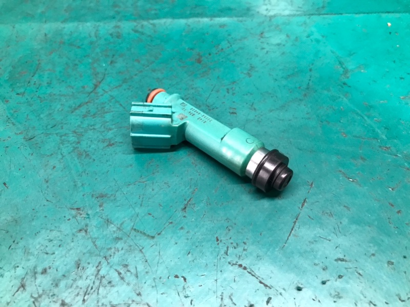 Запчасть форсунка топливная TOYOTA SOLARA 03-09 COUPE 2.4 2AZFE 23209-0H030 Б/У Форсунка топливная TOYOTA SOLARA 03-09 COUPE 2.4 2AZFE 23209-0H030 Б/У