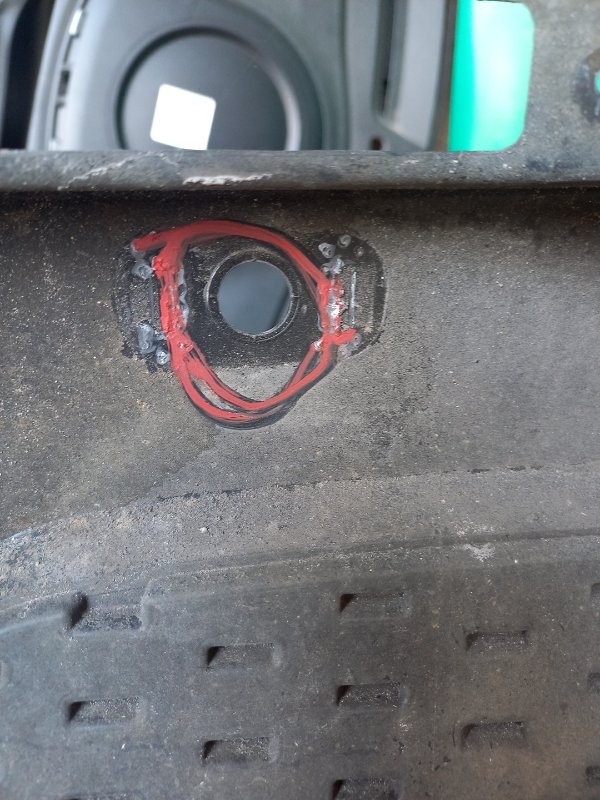 Бампер задний SORENTO XM 09-14 2010 Внедорожник 2.4 G4KE