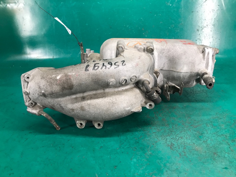 Коллектор впускной ALTIMA L31 01-06 2002 3.5 VQ35DE