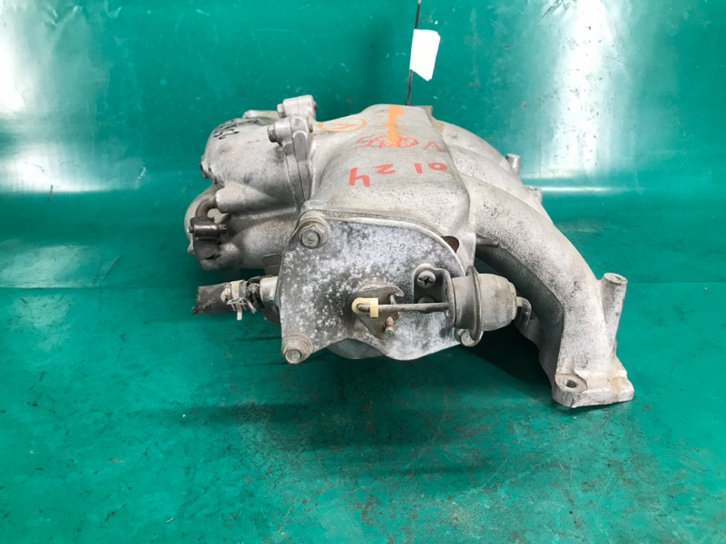Коллектор впускной ALTIMA L31 01-06 2002 3.5 VQ35DE