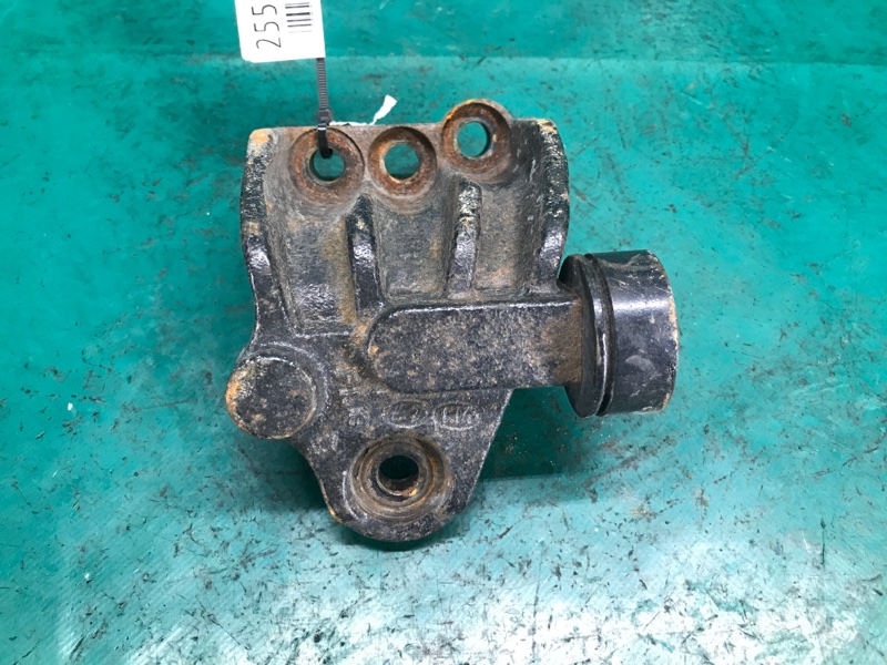 Запчасть кронштейн двигателя правый HYUNDAI SONATA YF 10-14 2011 Седан 2.4 21820-2T100 Б/У Кронштейн двигателя правый HYUNDAI SONATA YF 10-14 2011 Седан 2.4 21820-2T100 Б/У