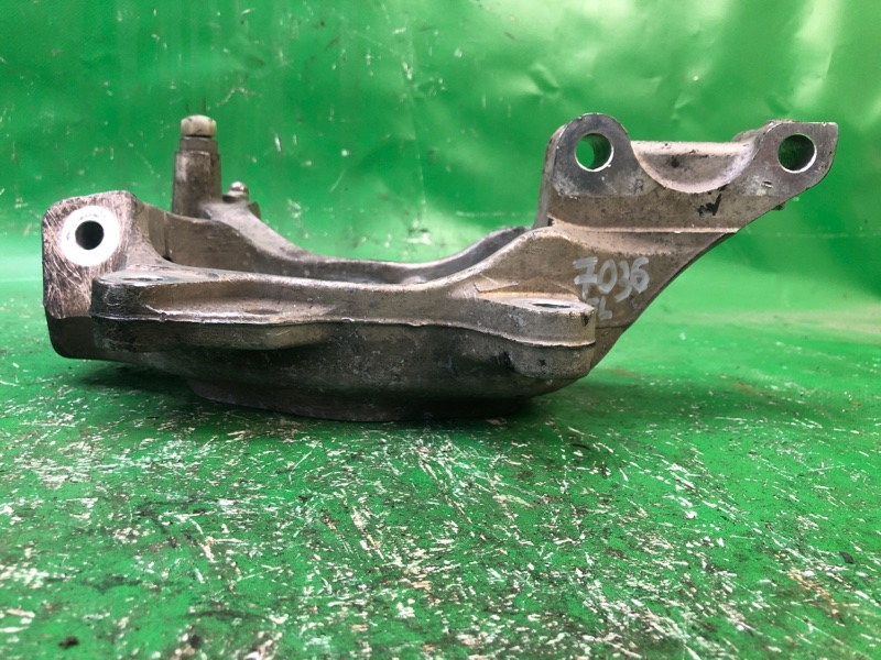 Кулак поворотный передний левый QX60/JX35 12-20 2017 Внедорожник 3.5 VQ35DD