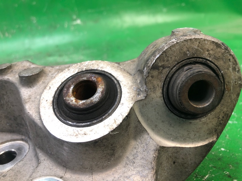 Цапфа задняя левая QX60/JX35 12-20 2017 Внедорожник 3.5 VQ35DD