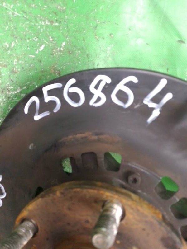 Кулак поворотный передний правый TOYOTA CAMRY 30 02-06 ACV30L 2.4 2AZFE