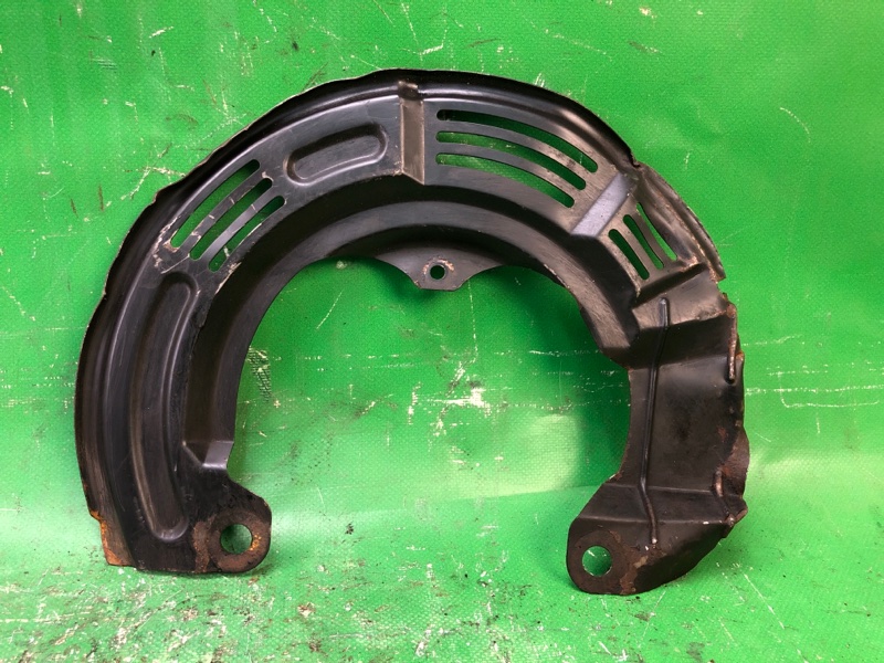 Защита тормозного диска передняя правая MITSUBISHI ENDEAVOR 03-11 2003 Внедорожник 3.8 MR569680 Б/У