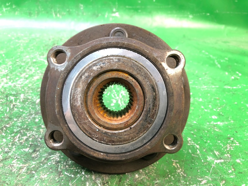 Ступица передняя MITSUBISHI ENDEAVOR 03-11 2003 Внедорожник 3.8 MR589431 Б/У