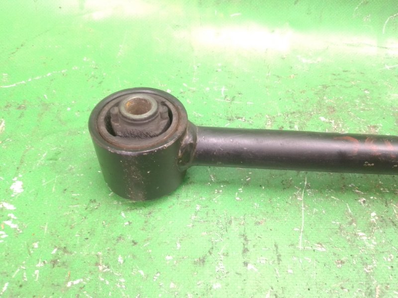 Рычаг задней подвески продольный TOYOTA CAMRY 20 96-02 MCV20 2.2 5S-FE Рычаг задней подвески продольный TOYOTA CAMRY 20 96-02 MCV20 2.2 5S-FE