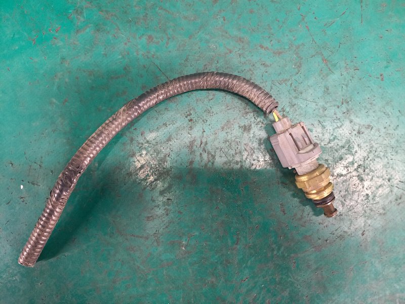 Запчасть датчик температуры охлаждающей жидкости FORD FUSION 14- 2013 Седан C20EDEF 3L8Z-12A648-A Б/У Датчик температуры охлаждающей жидкости FORD FUSION 14- 2013 Седан C20EDEF 3L8Z-12A648-A Б/У