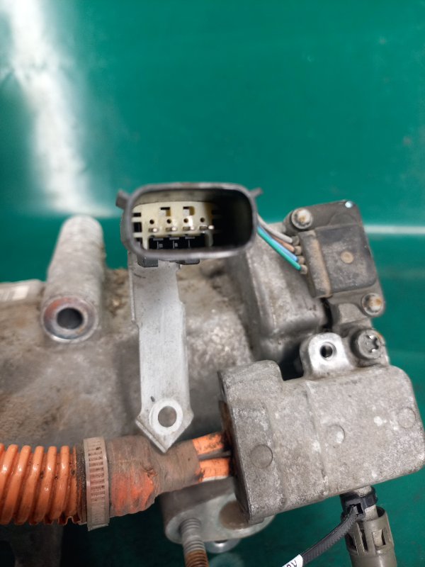 Компрессор кондиционера FUSION 14- 2013 Седан C20EDEF