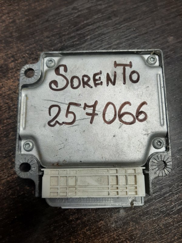 Блок управления AIRBAG SORENTO BL 02-09 Внедорожник
