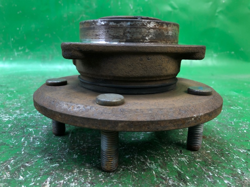 Ступица передняя левая DODGE JOURNEY 08-20