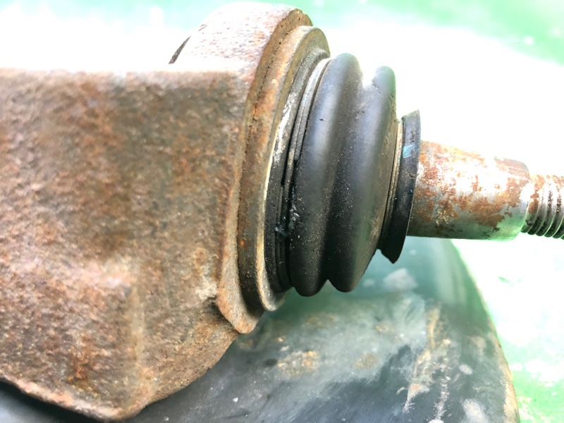 Кулак поворотный передний левый DODGE JOURNEY 08-20