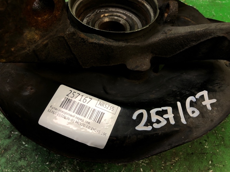 Кулак поворотный передний левый ES300 96-01 1998 MCV20 3.0 1MZFE