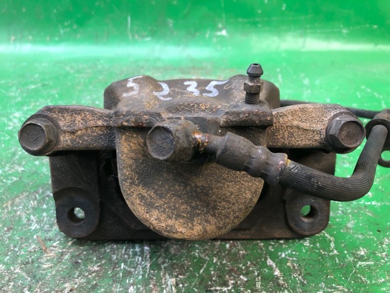 Суппорт тормозной передний правый LEXUS ES300 96-01 MCV20 3.0 1MZFE