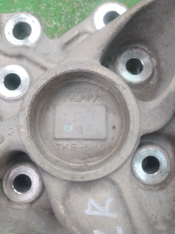 Цапфа левая ODYSSEY 11-17 2011 3.5 J35Z8 Цапфа левая ODYSSEY 11-17 2011 3.5 J35Z8