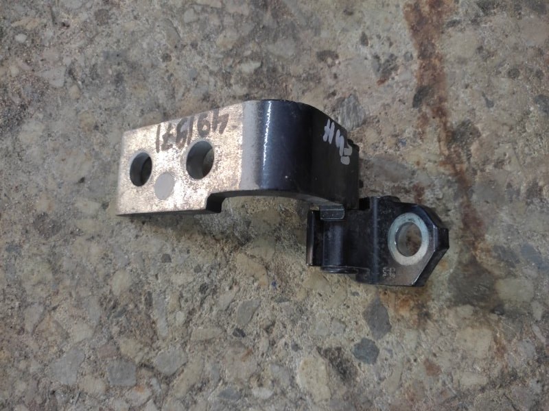 Петля двери нижняя задняя левая LEXUS LS460 06-12 Б/У