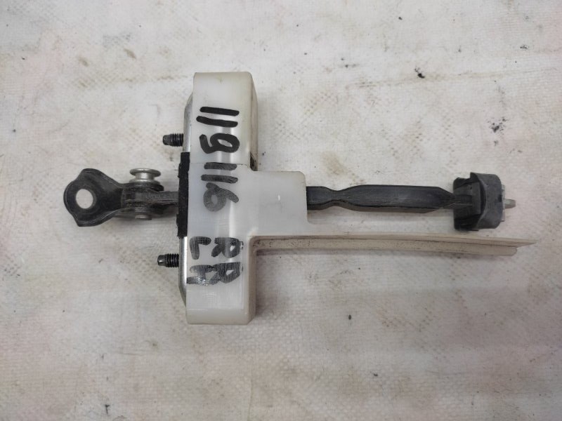 Ограничитель двери задний левый LEXUS LS460 06-12 68640-50041 Б/У