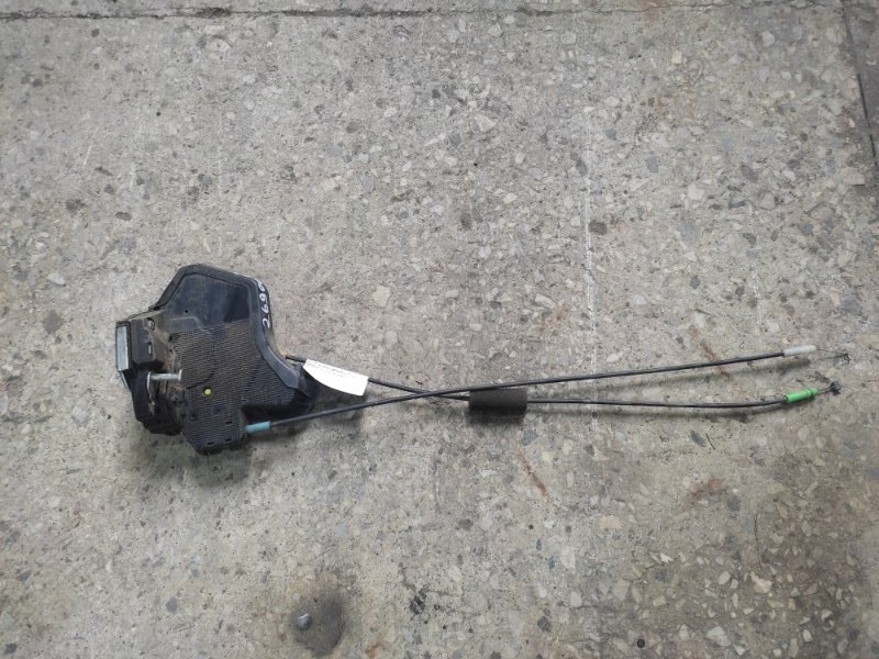 Запчасть замок двери задний правый SUZUKI GRAND VITARA 05-15 82310-65J15 Б/У Замок двери задний правый SUZUKI GRAND VITARA 05-15 82310-65J15 Б/У