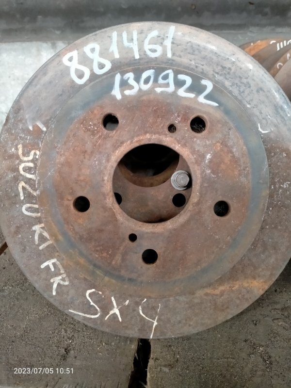 Запчасть тормозной диск задний SUZUKI SX4 06-13 2008 Седан 2.0 55611-80J02 Б/У Тормозной диск задний SUZUKI SX4 06-13 2008 Седан 2.0 55611-80J02 Б/У