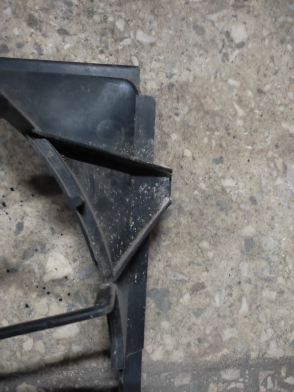 Диффузор вентилятора основного радиатора GS350 GS300 05-11