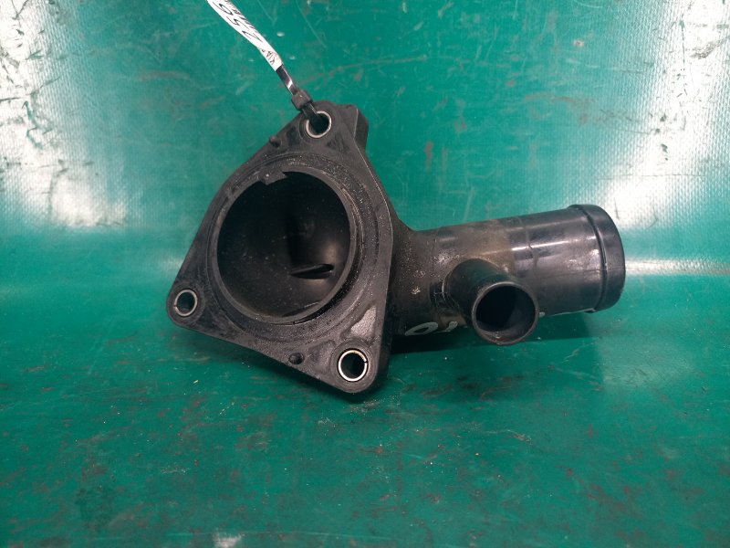 Фланец системы охлаждения KIA SORENTO XM 09-14 Внедорожник 2.4 G4KE