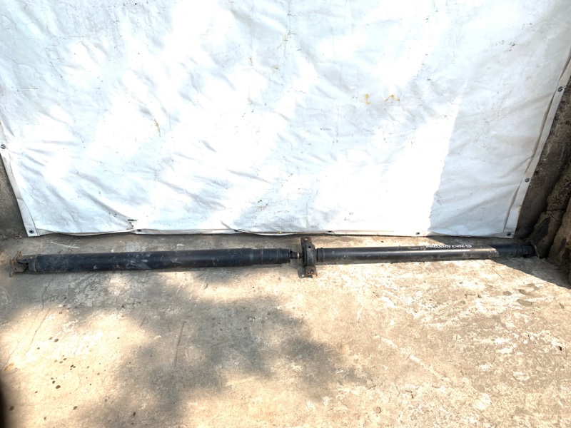 Карданный вал задний NISSAN JUKE 10-19 2012 Хетчбек 1.6 MR16DDT 37000-1KA0A Б/У