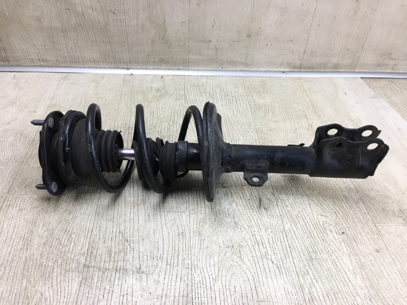 Амортизатор передний правый MATRIX 08-14 2008 Хэтчбек 1.8 2ZRFE Амортизатор передний правый MATRIX 08-14 2008 Хэтчбек 1.8 2ZRFE