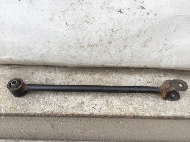 Рычаг задней подвески продольный CAMRY 30 02-06 2006 Седан 2.4 2AZFE Рычаг задней подвески продольный CAMRY 30 02-06 2006 Седан 2.4 2AZFE